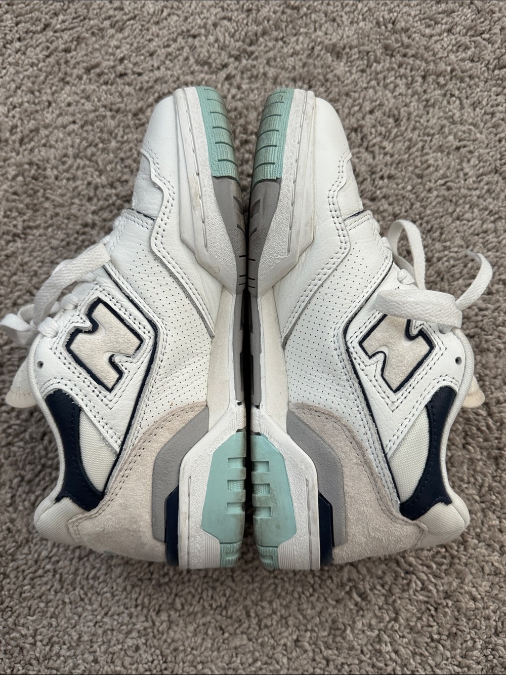 New Balance 550 Sneakers with Light Blue and Navy Accents - Picture 9 of 10